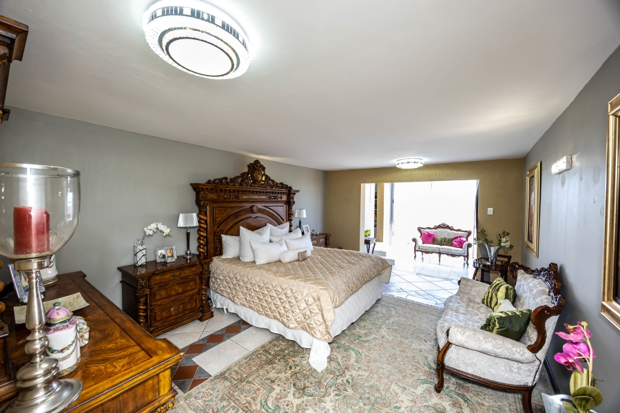 5 Bedroom Property for Sale in Gonubie North Eastern Cape